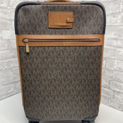 Michael Kors Carry On Monogram Luggage Travel Spinner 21” Rare HTF 4 Wheel