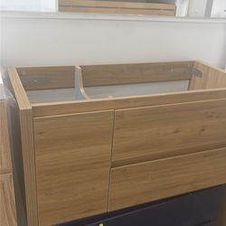 42 ”  Modern Bathroom Vanity – Large Drawer$430