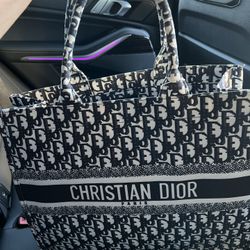 Christian Dior Bag , Gucci , Lv , Steve Madden 