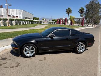 2007 Ford Mustang GT V8 Manual – $9,500 OBO