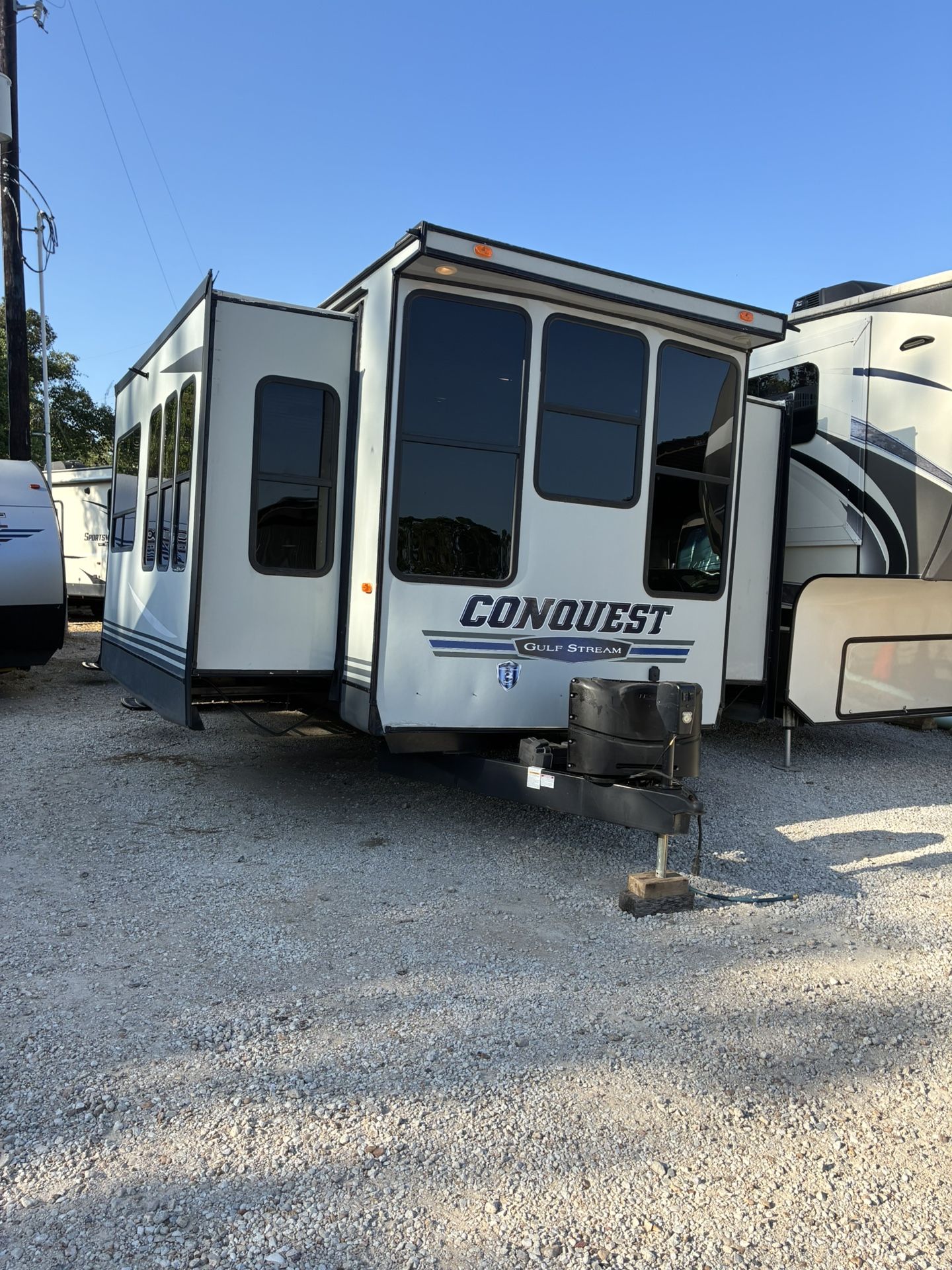 2018 Gulf Stream Conquest