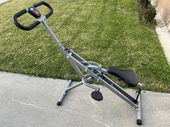 Sunny Health Squat Machine