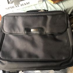 Targus Laptop Bag Many Compartments Like New Great Condition