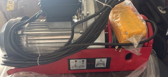 VEVOR 2200lbs Electric Hoist with Wireless Remote Control,110v Electric Hoist with Remote Control, 40ft/20ft Lifting Height & Motor, for Garage Wareho