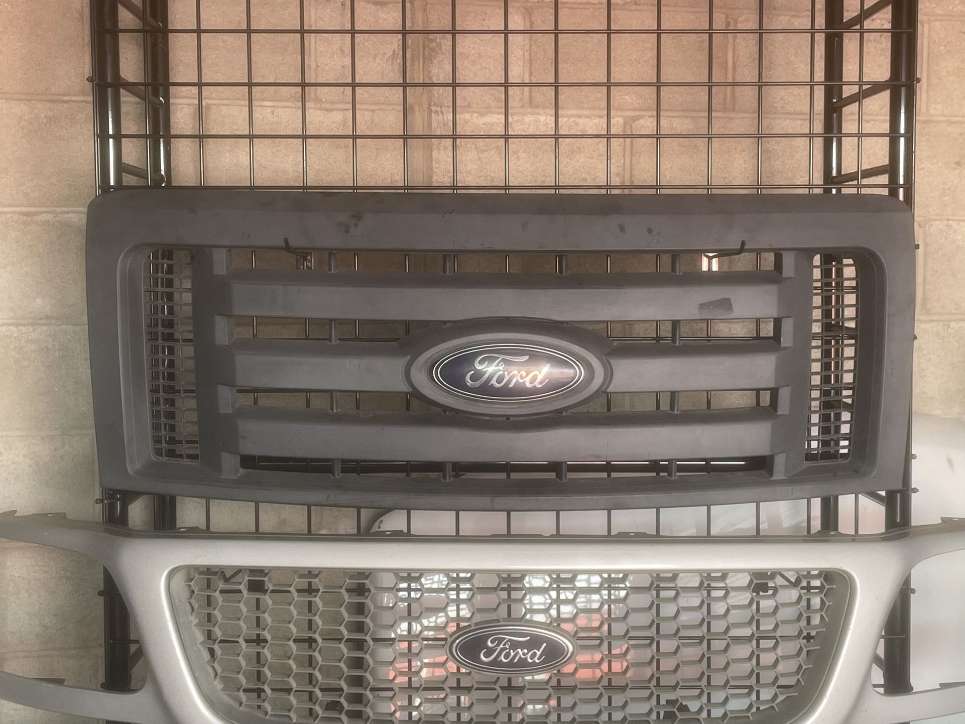 Ford F150 Grille