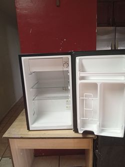 Mini fridge