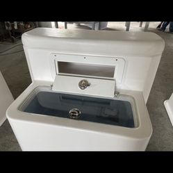 Leaning post live well boat part