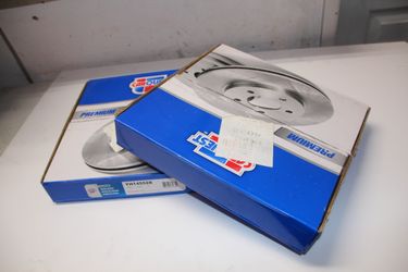 Chevy Malibu LT, LS, LTZ 2004-2012 Front Brake Disc, Pair