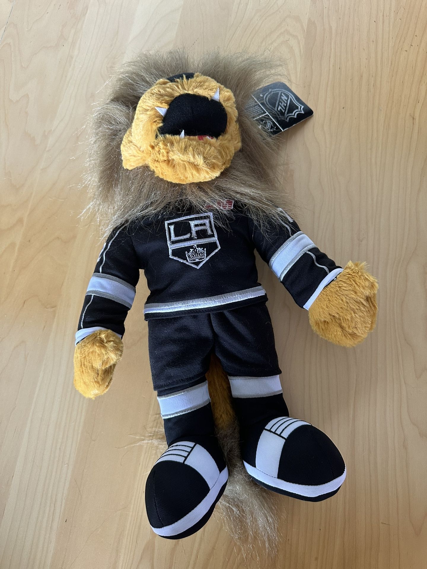 NHL Hockey LA Kings Plush Mascot Bailey 16 In for Sale in Monterey