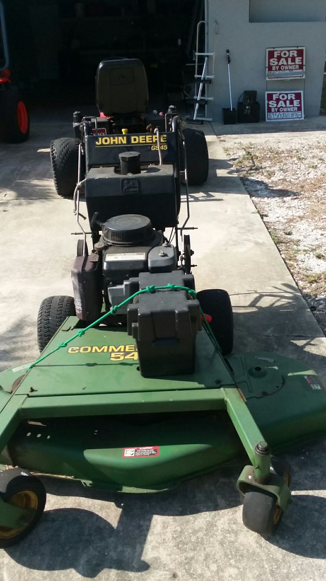 Lawn tractor