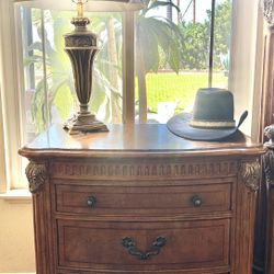 Beautiful Vintage Schnadig Nightstand