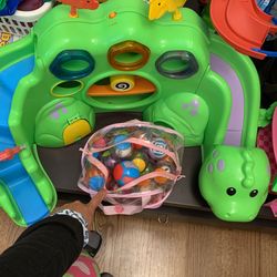 Musical Alligator  Ball Toy