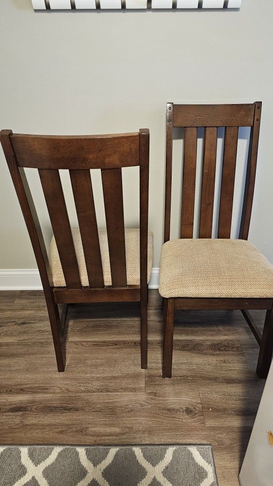 Set Of 4 Chairs