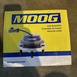 Wheel Bearing & Hub - MOOG 