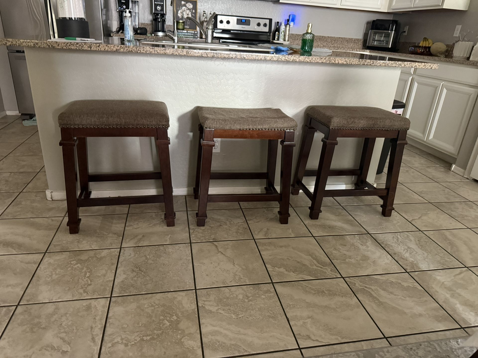 Set Of 3 Counter Height Bar Stools 