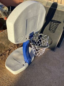 Swimways swimming pool Basketball hoop
