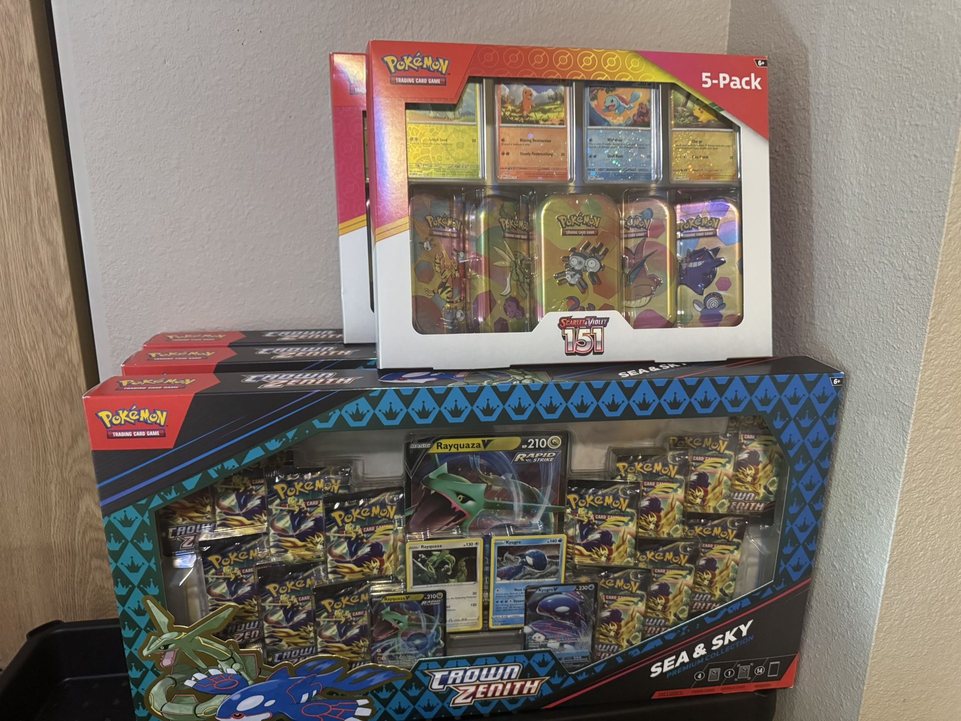 Pokemon Crown Zenith Sea And Sky, Pokemon 151 Costco Mini Tin Bundles (Magneton)