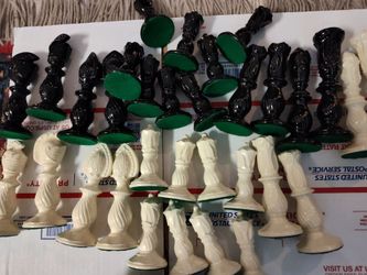 Vintage ceramic chess pieces 32 pieces