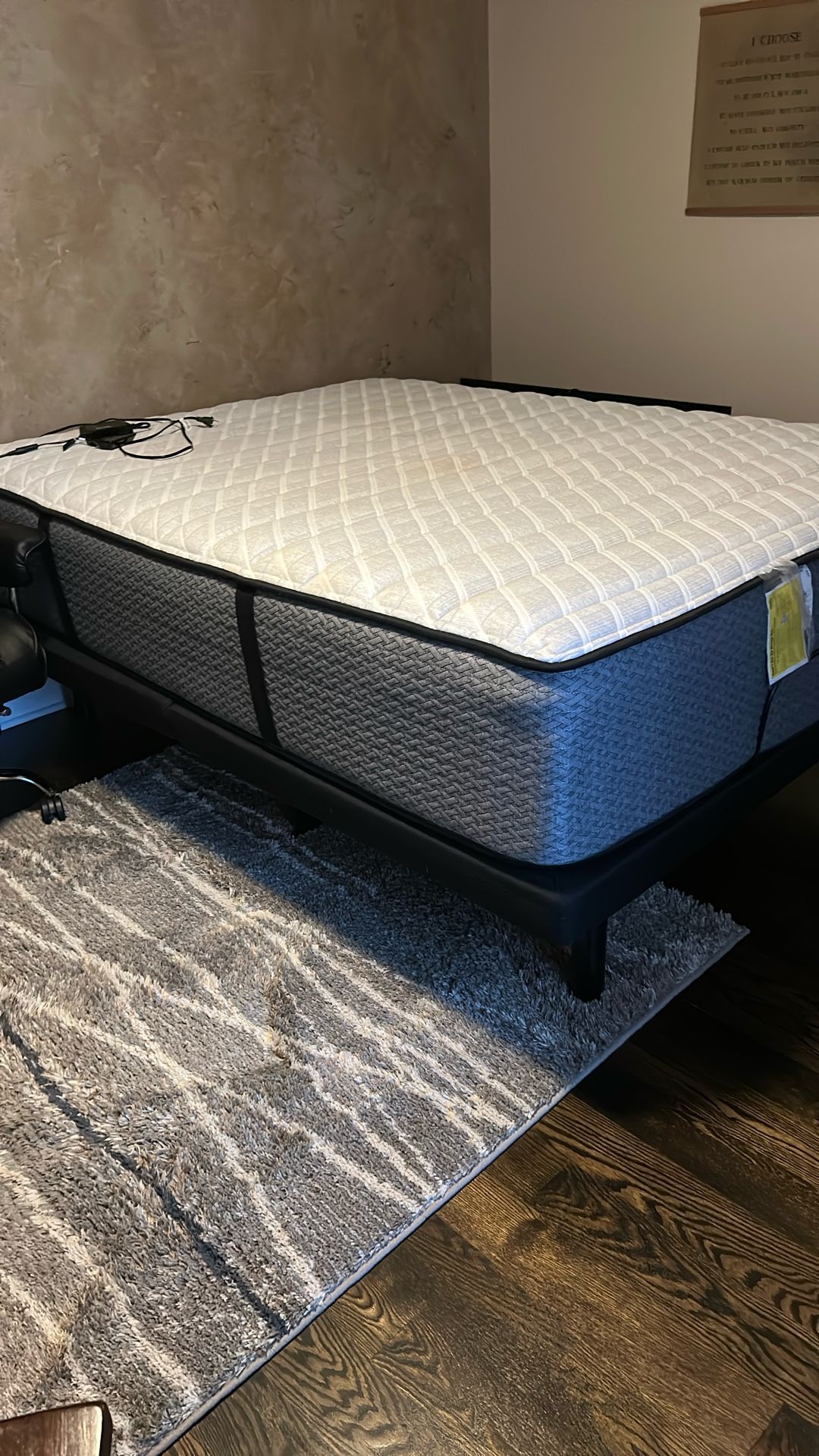 Queen Size Adjustable Bed