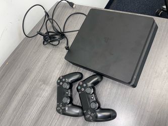 Sony PlayStation 4 w/controllers