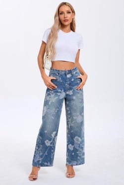 Floral Print Wide-Leg Denim Jeans Size Medium ✨new