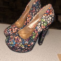 Size 7 Platform Heels 