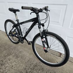 Medium Specialized Rockhopper 24-Speed Mountain Bike Aluminum Frame