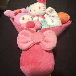 Hello Kitty Valentines Day Plushie Set