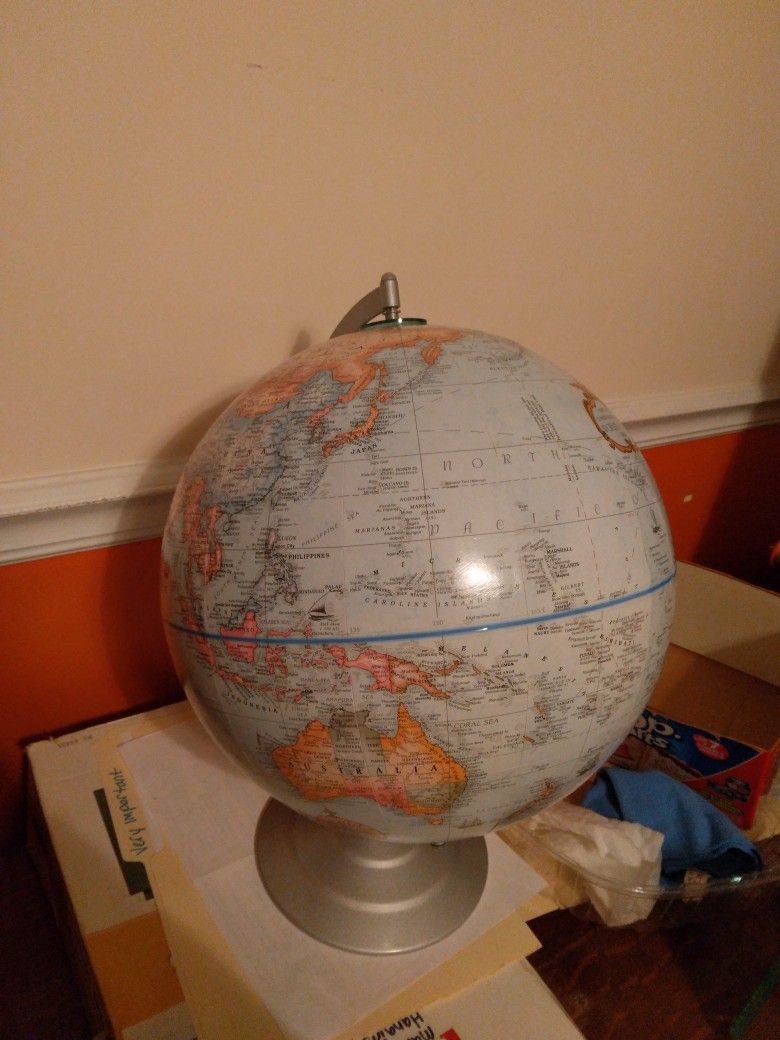 Revolving Desk globe