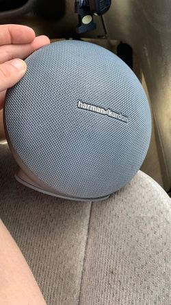 harmon / kardon bluetooth speaker