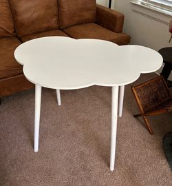 Cloud Table White