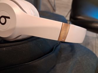 Beats solo 4