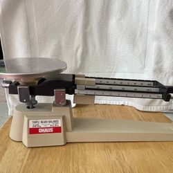 OHAUS  Balance Scale (2610 G/ 5 Lb 2 Oz) Triple Beam