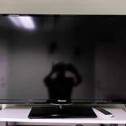 HiSense Smart TV 36”W x 21.5” H