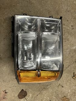 2013 GMC Sierra 2500 Drivers Side Head Light