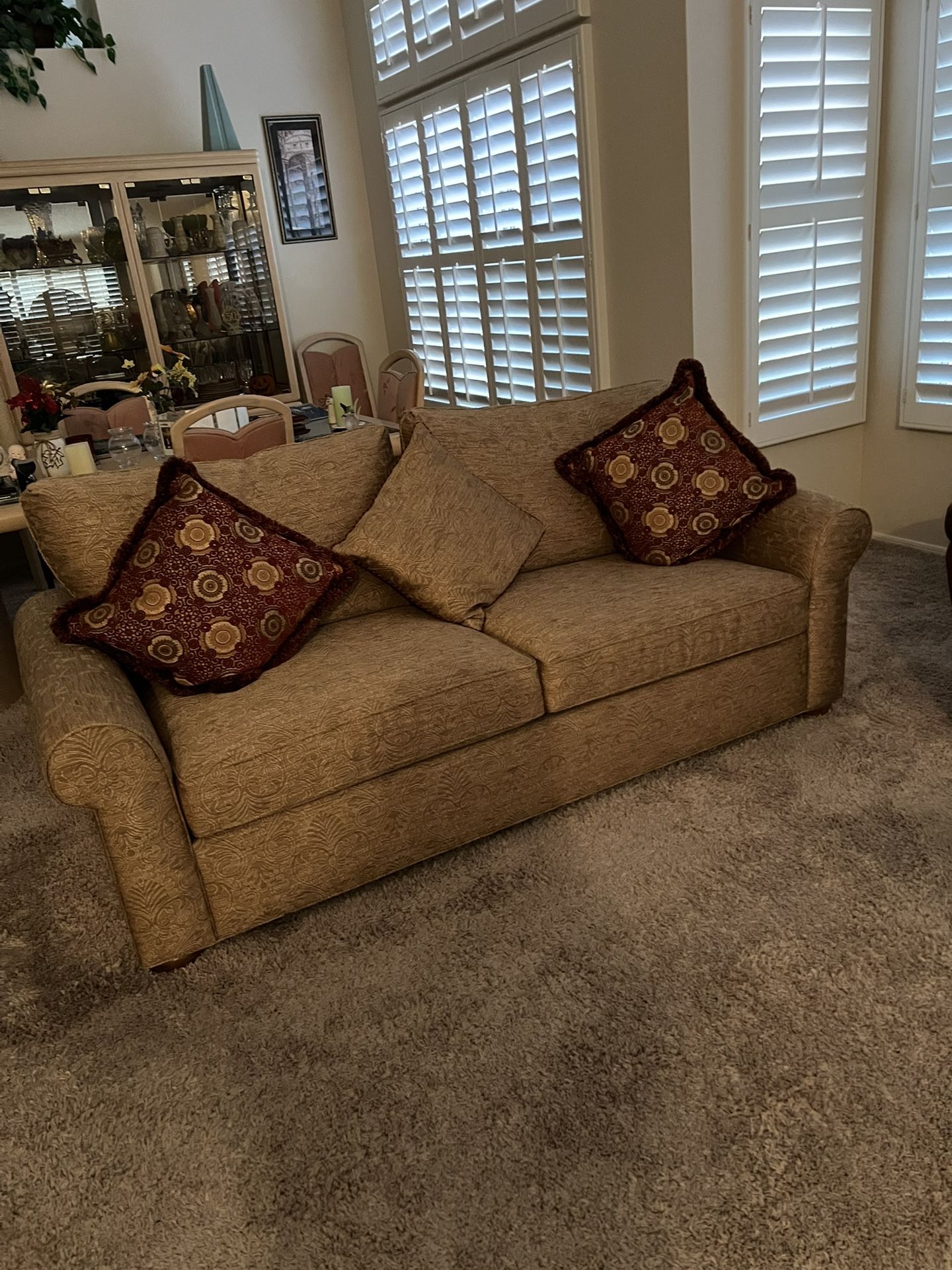 Ethan Allen Couch Great Condition