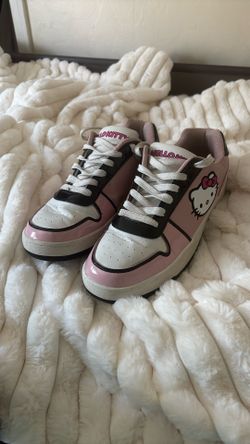 Hello Kitty Shoes