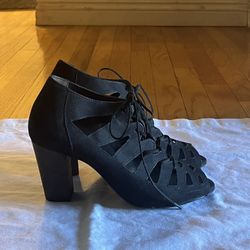 Paul Green “JANSEN” Lace up Bootie SZ 3.5(UK) 6(US)
