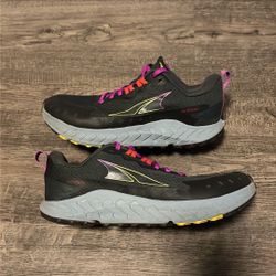 Altra Outroad Women’s Running Shoes 