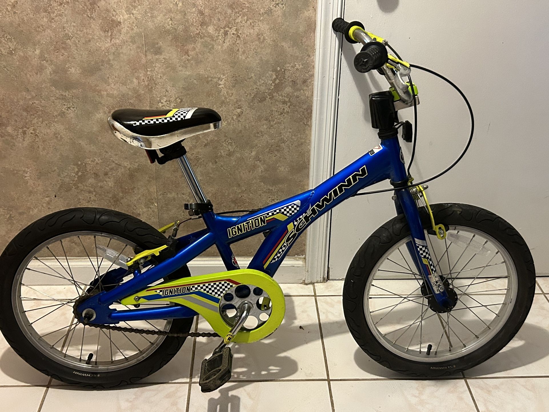 amazon mickey mouse bike helmet Amazon.com : Mickey Mouse Starry Stripes Toddler Bike Helmet : Sports &  Outdoors