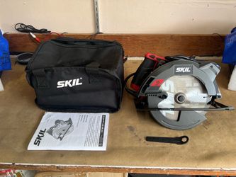 Skil circular saw 7 1/4” 15amp, carry bag new!! $30