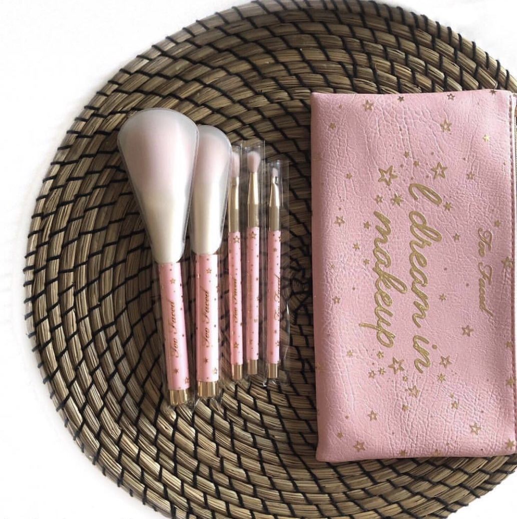 Too Faced Makeup Brush Set