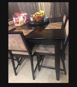 Dining table 7 chairs