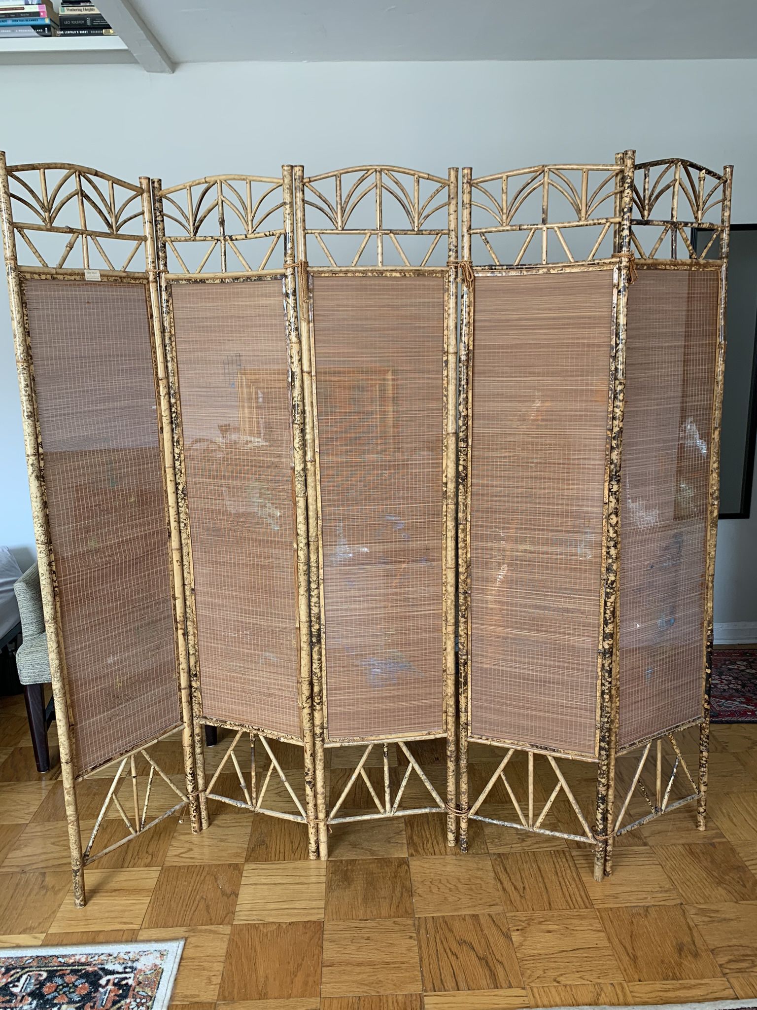 Vintage Midcentury Hand-painted Chinese Bamboo Screen