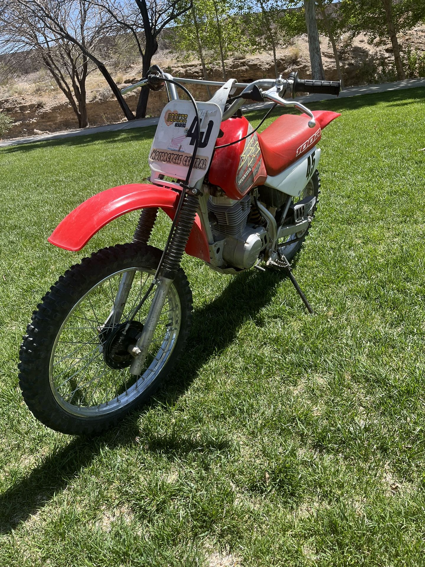 xr100 2000
