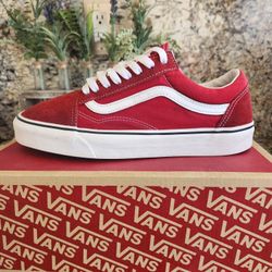 VANS / SIZE 8.5 MEN / NEW CONDITION 