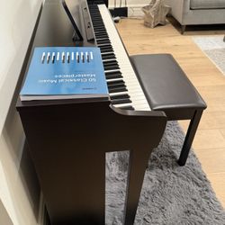 Yamaha Clavinova Clp 725