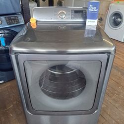 Samsung mega Capacity 9.0 cbft electric dryer nice and clean financing available