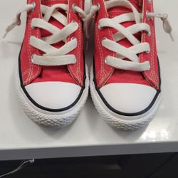 Red Converse/Chucks LIKE NEW - Adult Size 2 (4 Youth)