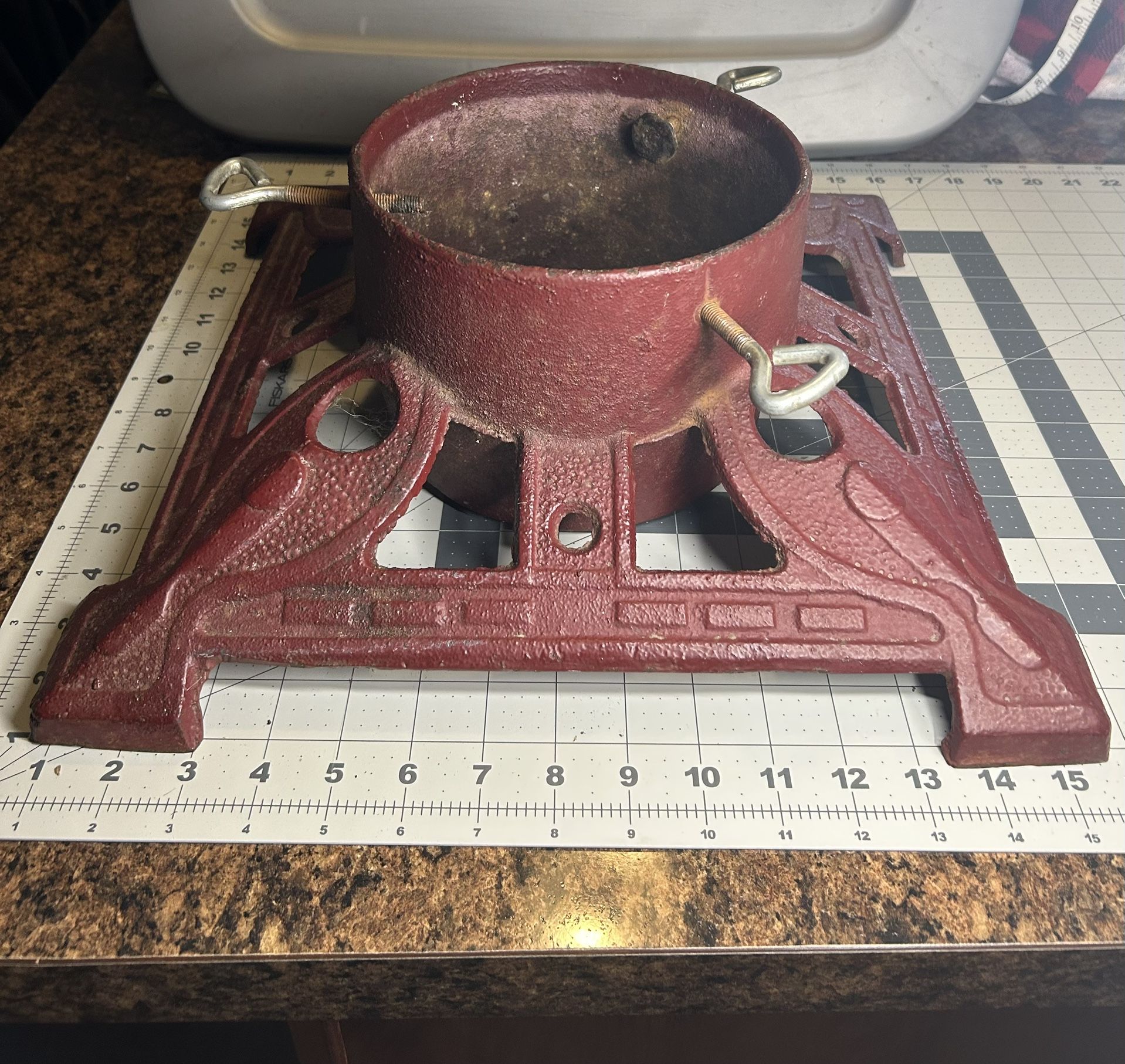 Vintage Style Cast Iron Tree Stand